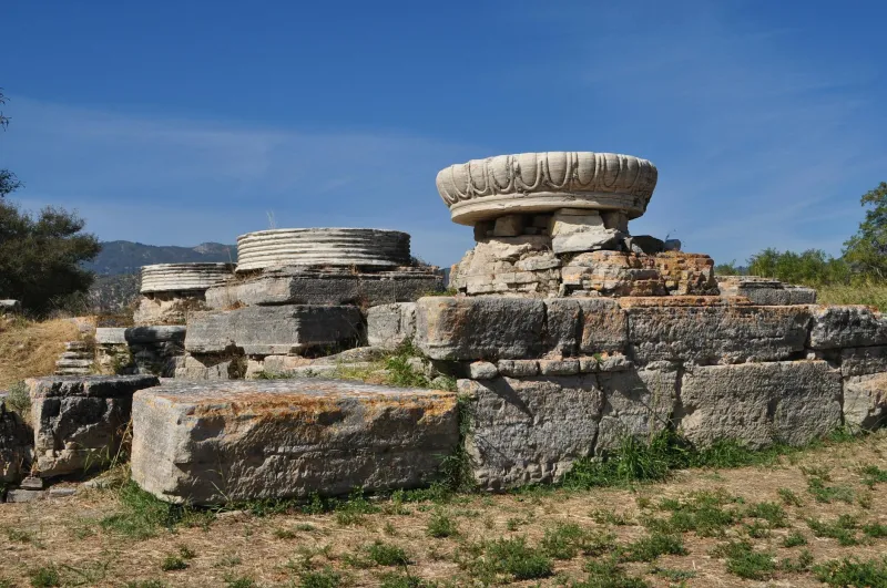 From Hillside to High-Tech: How Ancient Greece Built the DNA of Every American Stadium